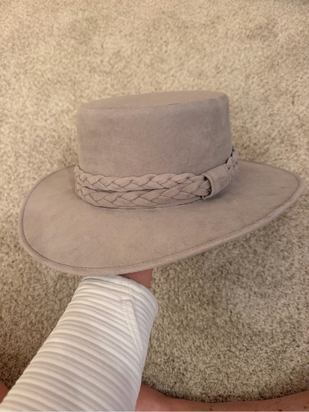 Braided Band Wide-Brim Suede Hat in Gray